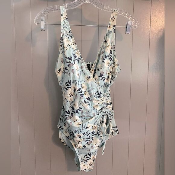 NipTuck Womens Blue Floral Multi Fit Cup One Piece Swimsuit - Picture 1 of 5